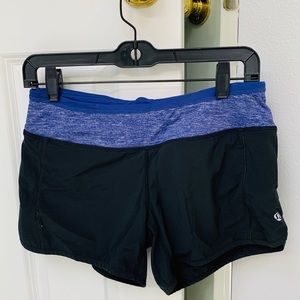 Lululemon shorts size 4